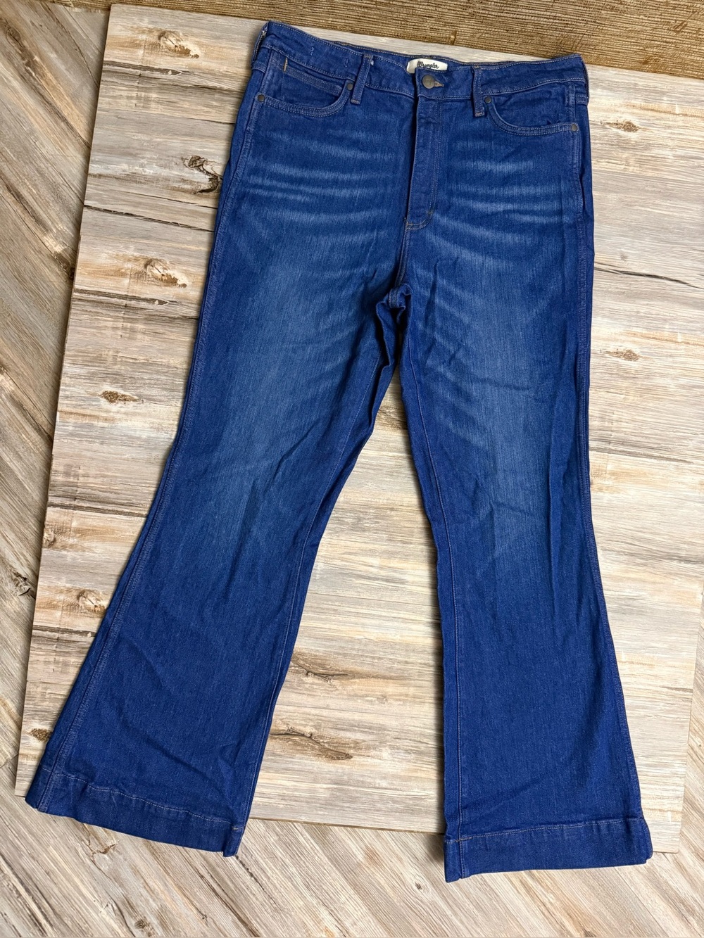 Wrangler Retro Jeans Women’s 34x34 Blue Flare Wide Leg Country Westerner